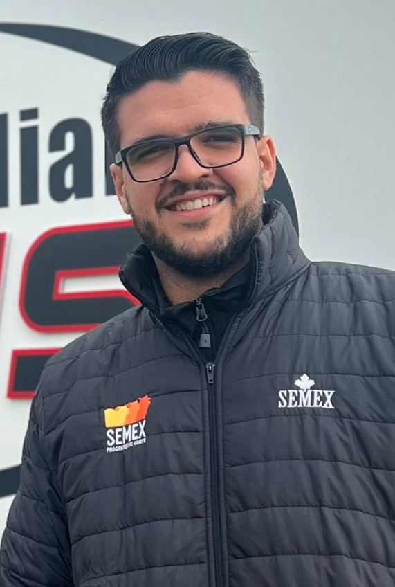 Lucas Azzolini de Melo - Zootecnista
Gerente Distrital - Semex Brasil
